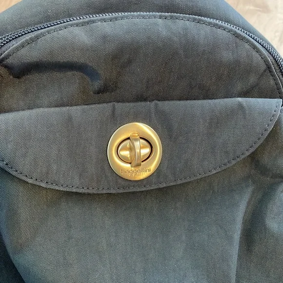 Baggallini backpack - Picture 2 of 6